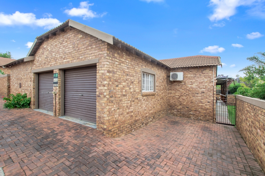 4 Bedroom Property for Sale in North Riding Gauteng