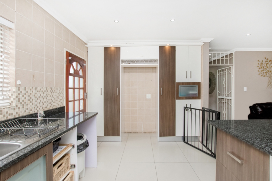 4 Bedroom Property for Sale in North Riding Gauteng