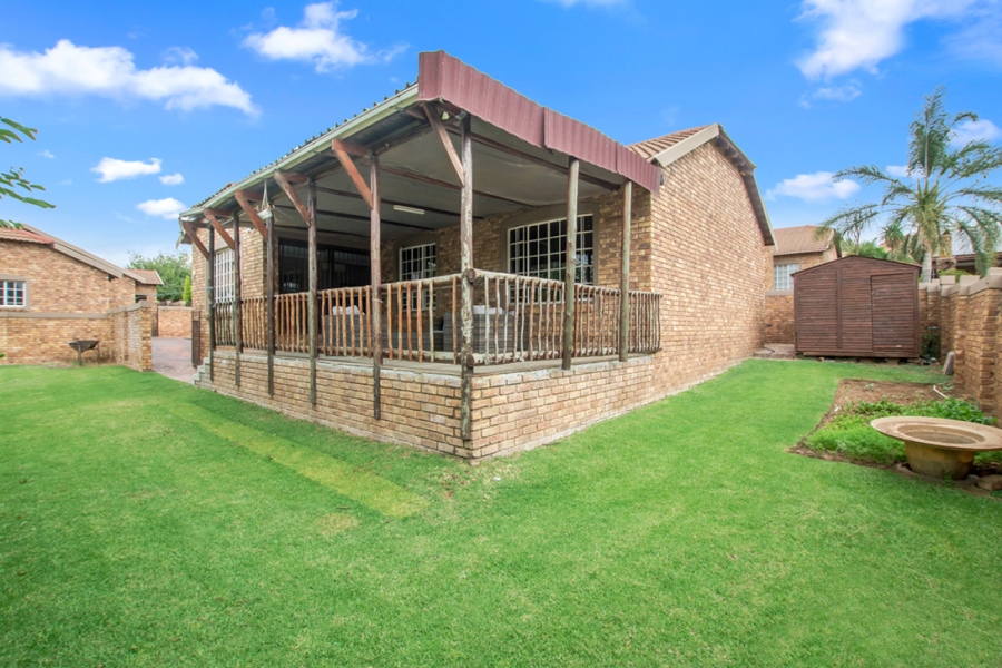 4 Bedroom Property for Sale in North Riding Gauteng