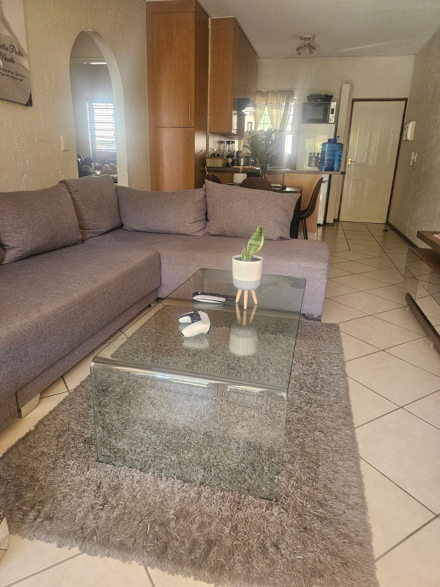 To Let 2 Bedroom Property for Rent in Lonehill Gauteng