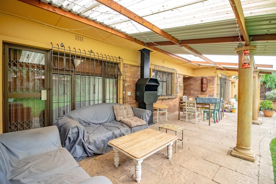 4 Bedroom Property for Sale in Lambton Gauteng