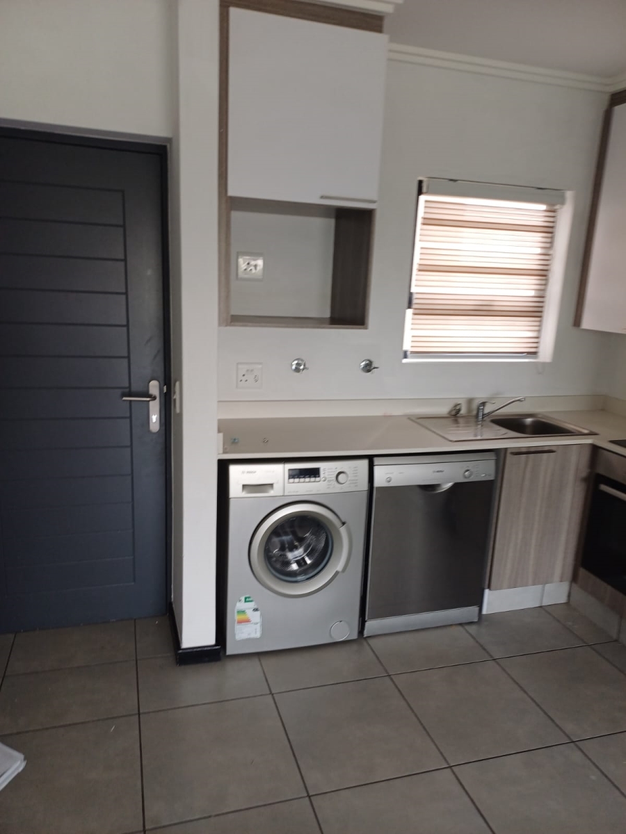 1 Bedroom Property for Sale in Beverley Gauteng