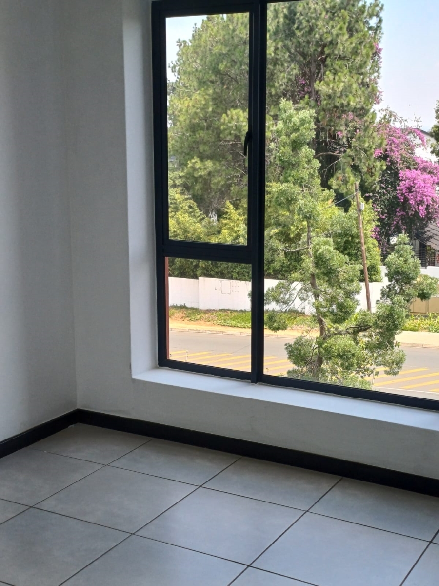1 Bedroom Property for Sale in Beverley Gauteng