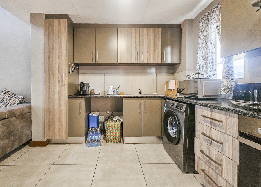 1 Bedroom Property for Sale in Montana Gauteng