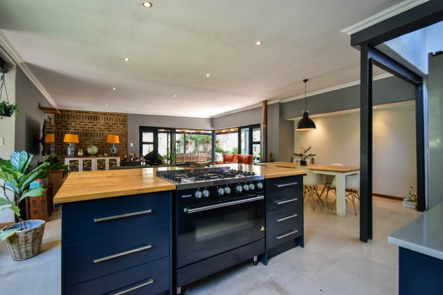 3 Bedroom Property for Sale in Garsfontein Gauteng