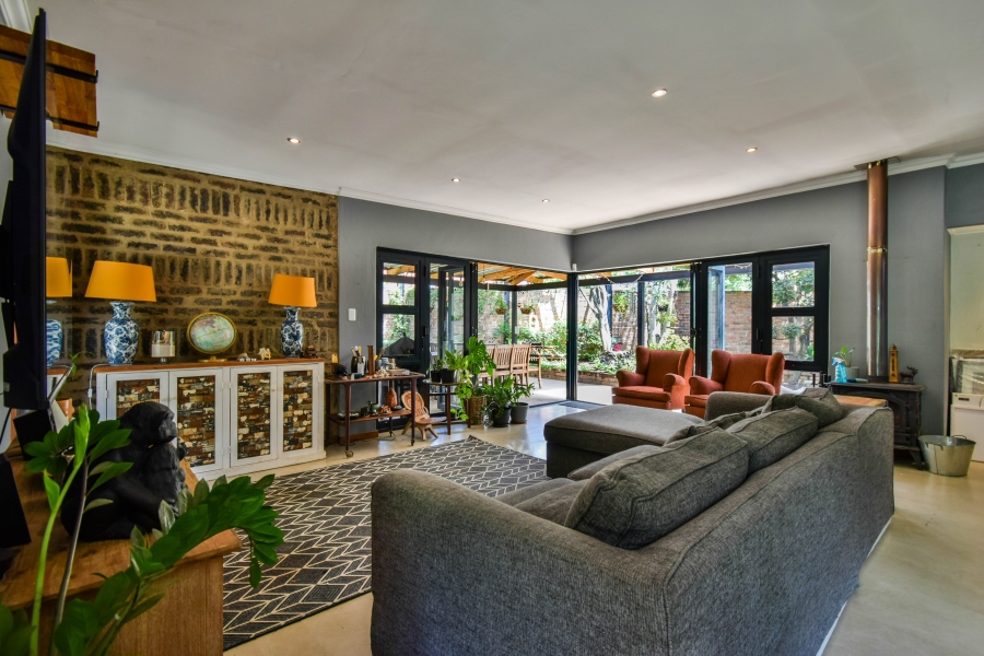 3 Bedroom Property for Sale in Garsfontein Gauteng