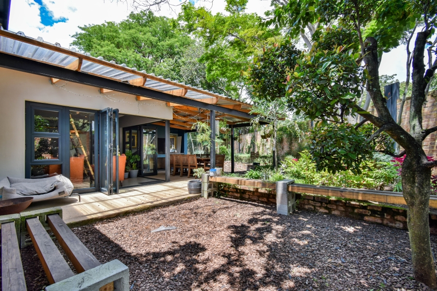 3 Bedroom Property for Sale in Garsfontein Gauteng