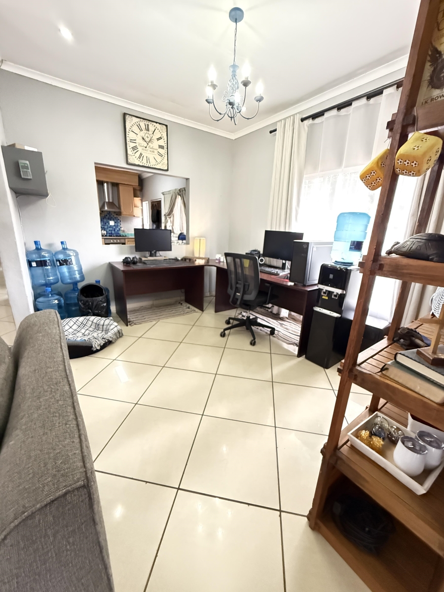 To Let 3 Bedroom Property for Rent in Garsfontein Gauteng