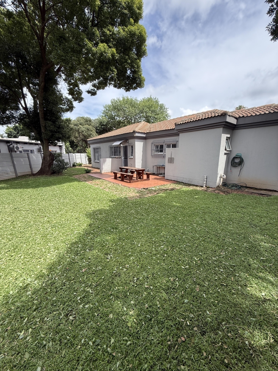 To Let 3 Bedroom Property for Rent in Garsfontein Gauteng