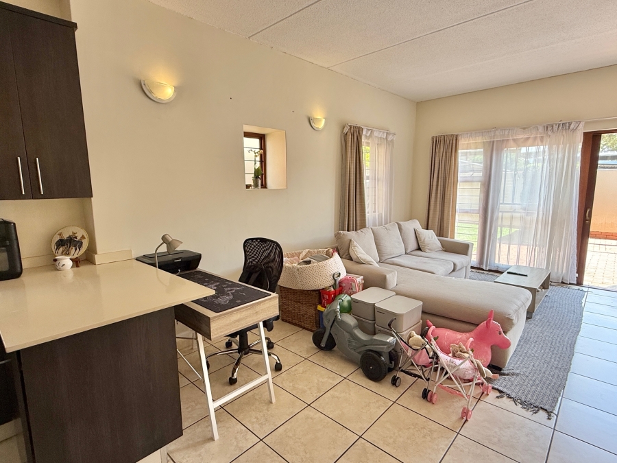 2 Bedroom Property for Sale in Pretorius Park Gauteng