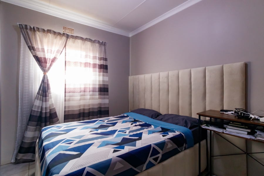 3 Bedroom Property for Sale in Clayville Gauteng