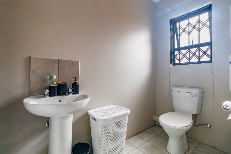 3 Bedroom Property for Sale in Clayville Gauteng