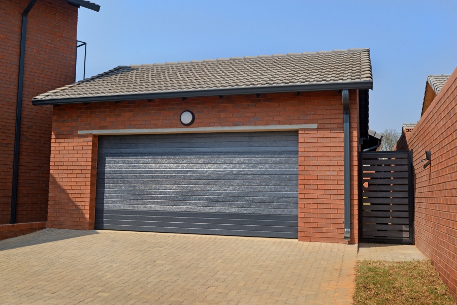 To Let 3 Bedroom Property for Rent in Boardwalk Villas Gauteng