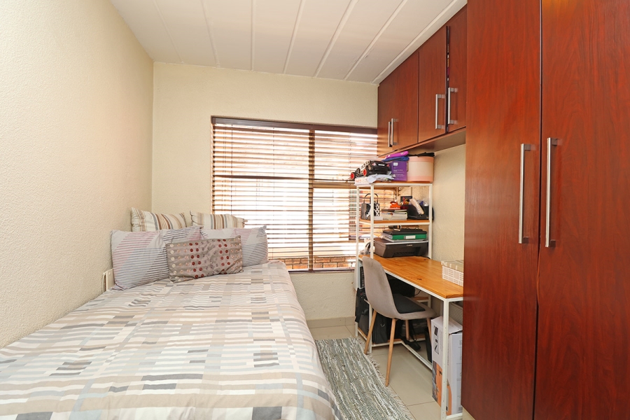 3 Bedroom Property for Sale in Weltevreden Park Gauteng