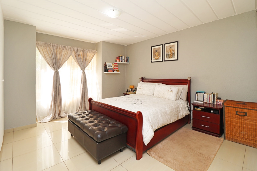 3 Bedroom Property for Sale in Weltevreden Park Gauteng