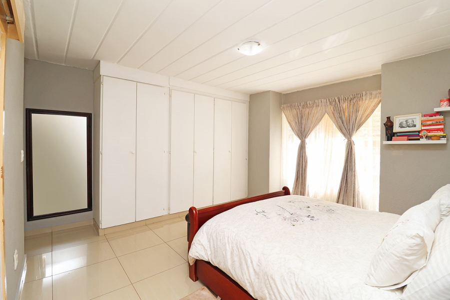 3 Bedroom Property for Sale in Weltevreden Park Gauteng