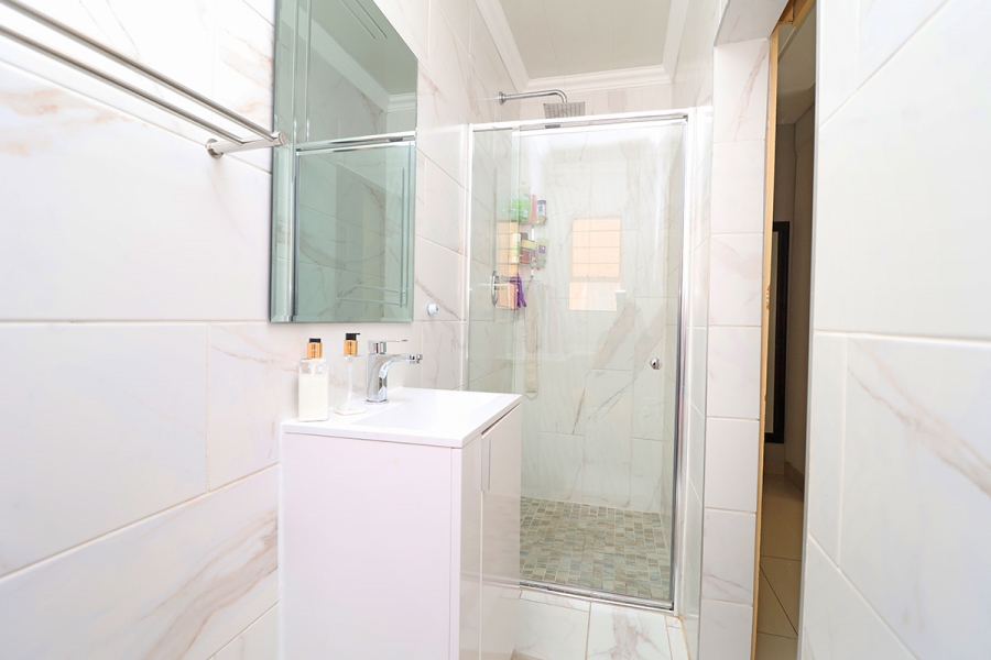 3 Bedroom Property for Sale in Weltevreden Park Gauteng