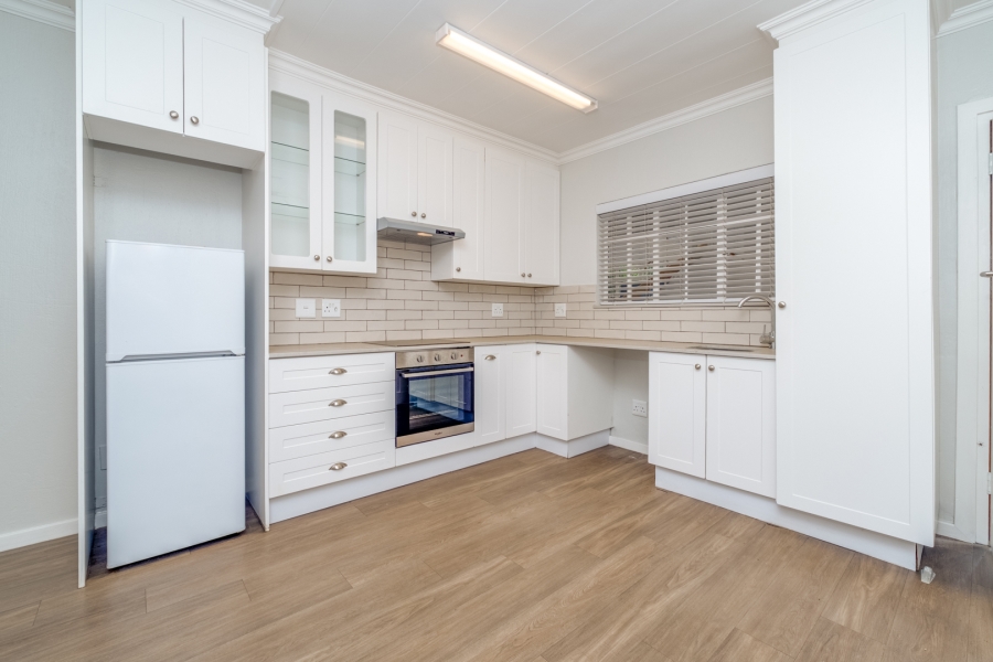 1 Bedroom Property for Sale in Bryanston Gauteng