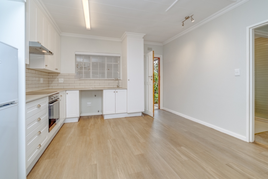 1 Bedroom Property for Sale in Bryanston Gauteng