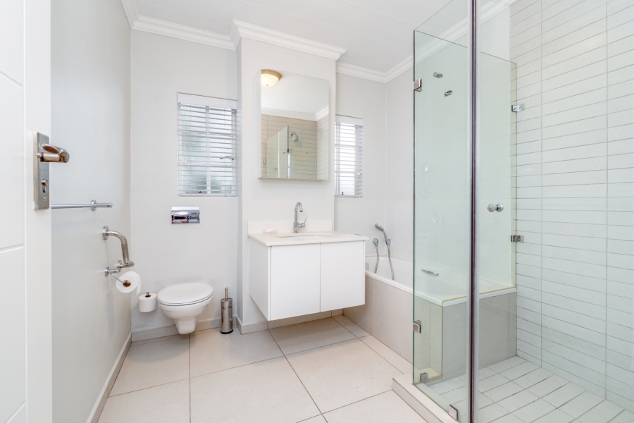 1 Bedroom Property for Sale in Bryanston Gauteng