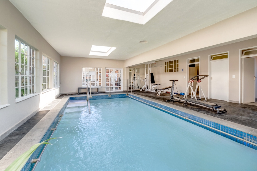 1 Bedroom Property for Sale in Bryanston Gauteng