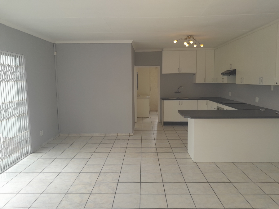 1 Bedroom Property for Sale in Brackendowns Gauteng
