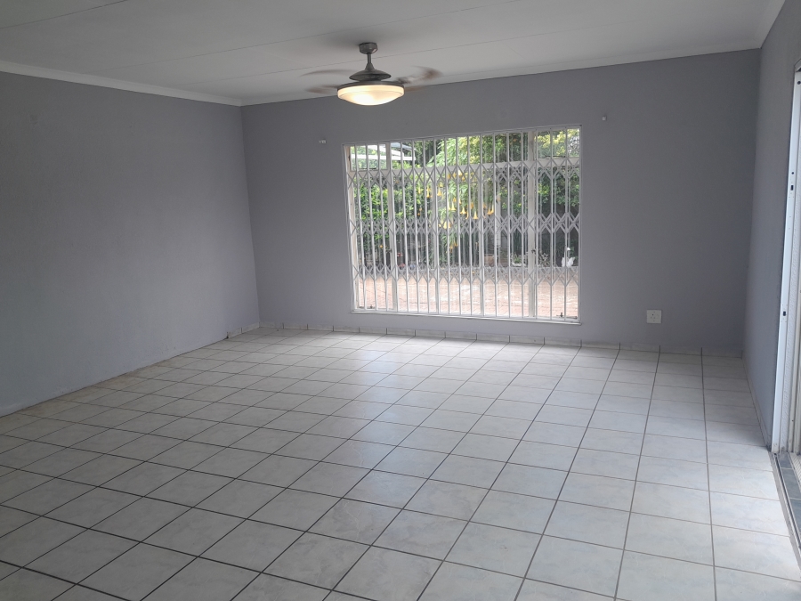 1 Bedroom Property for Sale in Brackendowns Gauteng