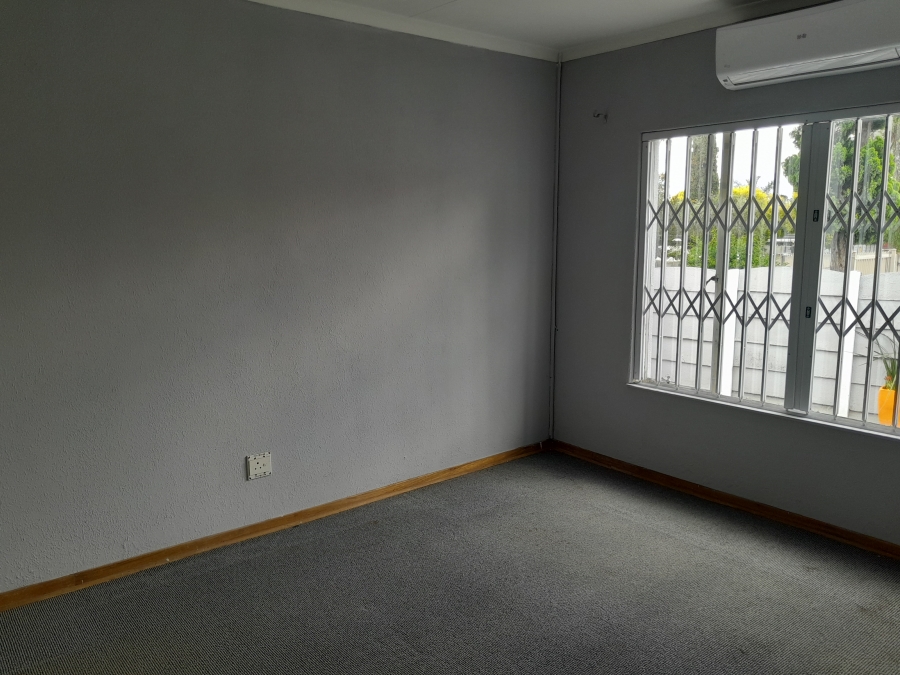 1 Bedroom Property for Sale in Brackendowns Gauteng