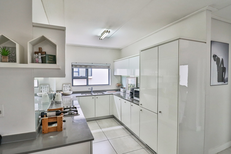 3 Bedroom Property for Sale in The Polofields Gauteng