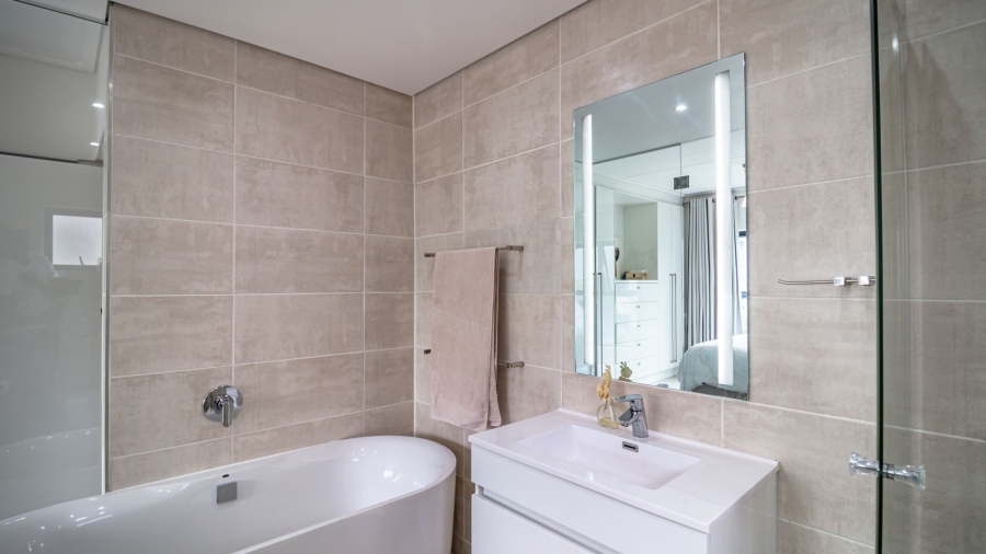 3 Bedroom Property for Sale in The Polofields Gauteng