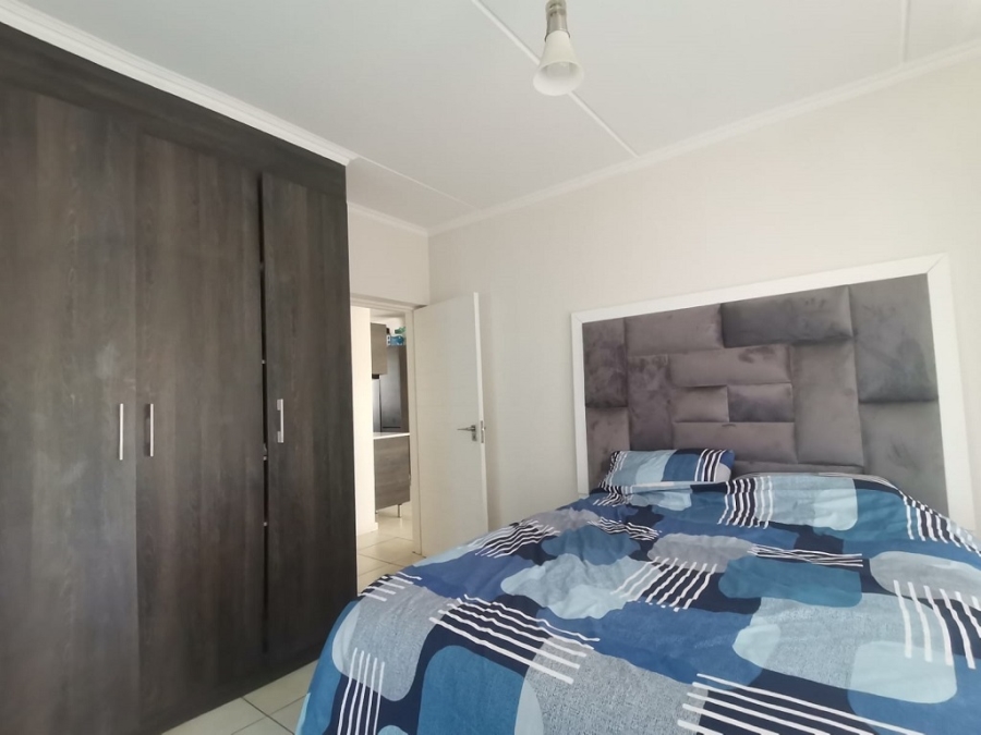2 Bedroom Property for Sale in Oakdene Gauteng