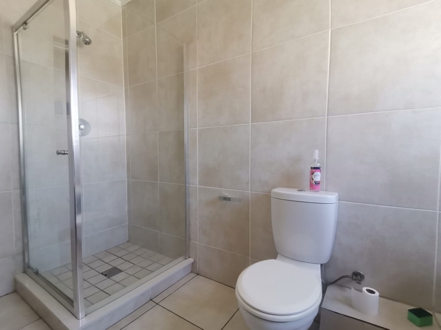 2 Bedroom Property for Sale in Oakdene Gauteng