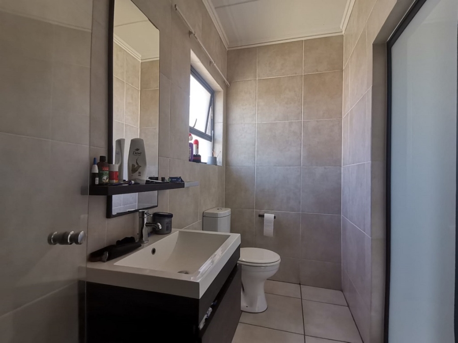 2 Bedroom Property for Sale in Oakdene Gauteng