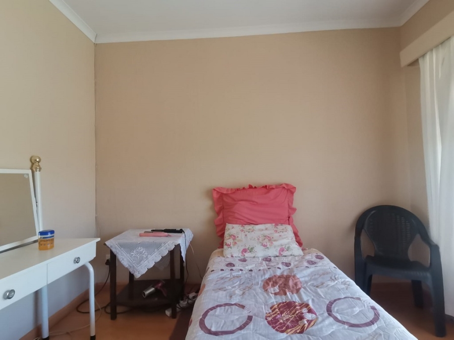 3 Bedroom Property for Sale in Mulbarton Gauteng