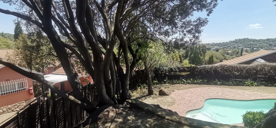 3 Bedroom Property for Sale in Mulbarton Gauteng