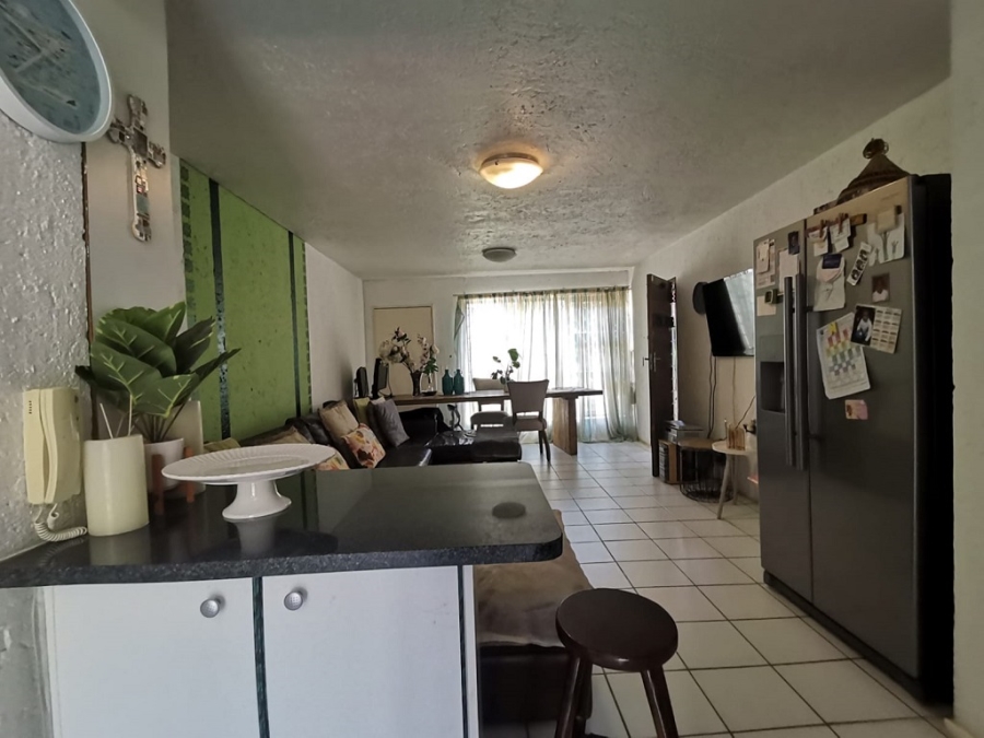 2 Bedroom Property for Sale in Bassonia Gauteng