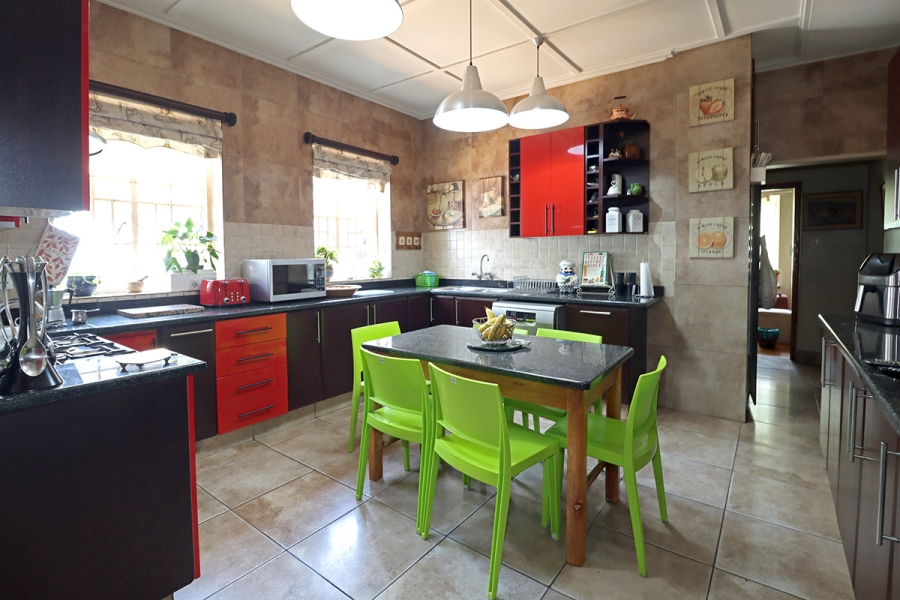 5 Bedroom Property for Sale in Linksfield Gauteng