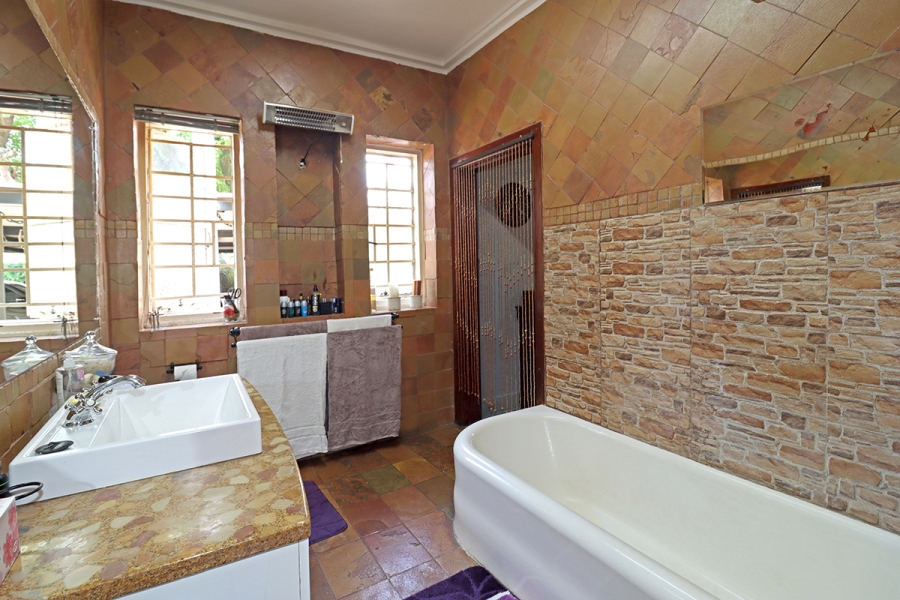 5 Bedroom Property for Sale in Linksfield Gauteng