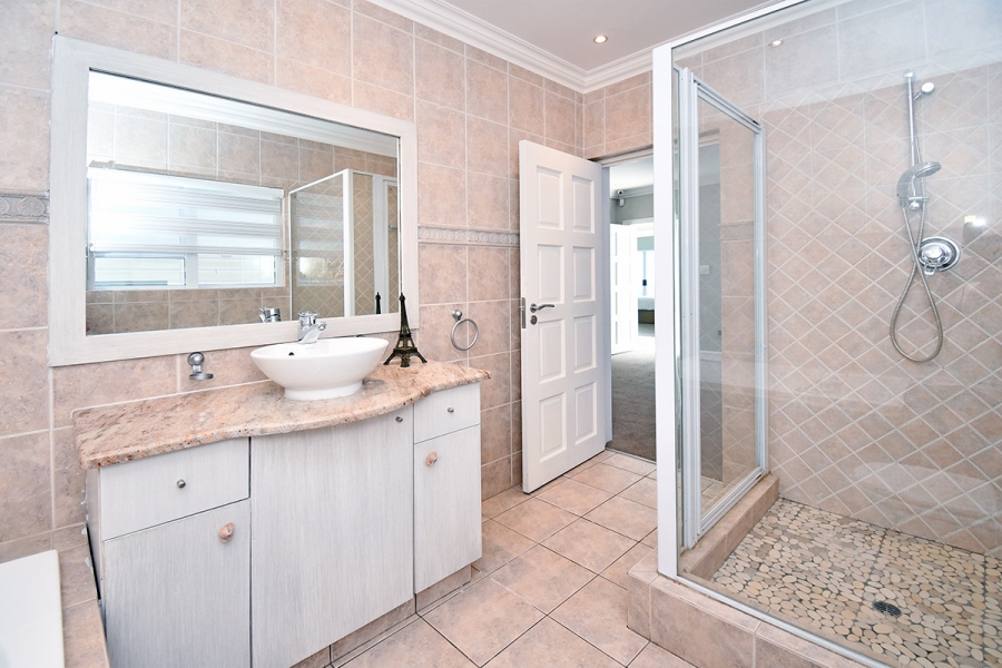 To Let 5 Bedroom Property for Rent in Northcliff Gauteng