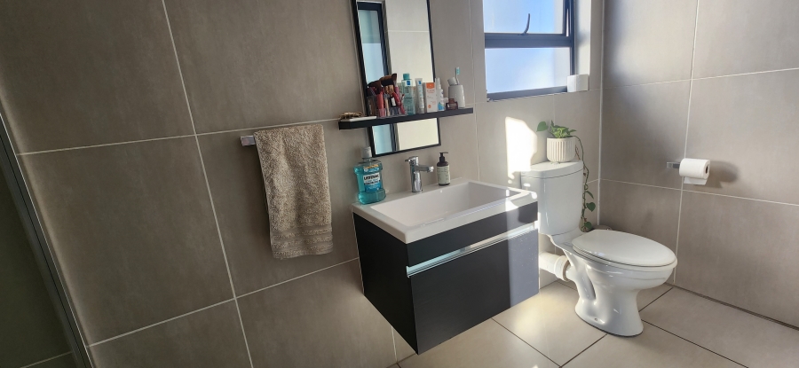 To Let 2 Bedroom Property for Rent in Greenstone Hill Gauteng