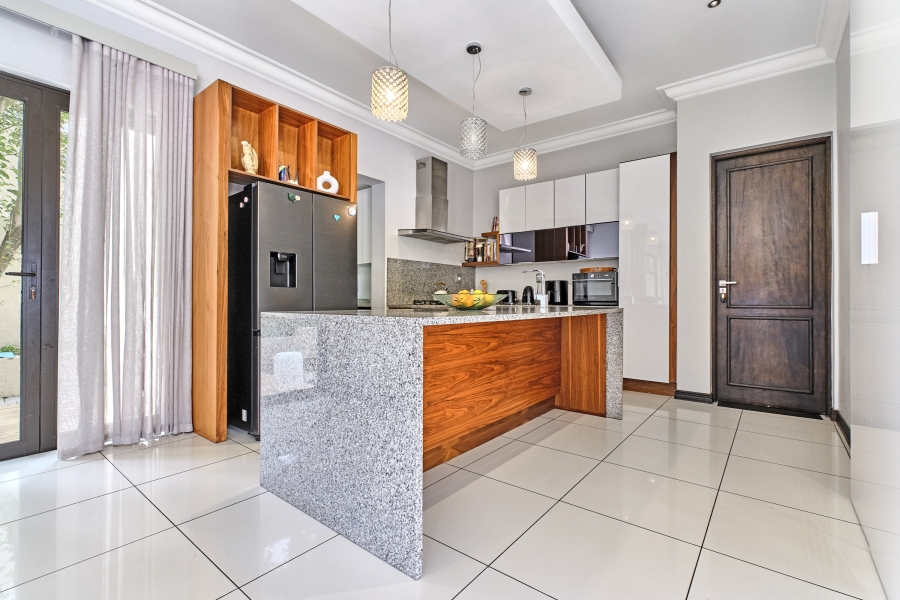 To Let 3 Bedroom Property for Rent in Waterfall Country Village Gauteng