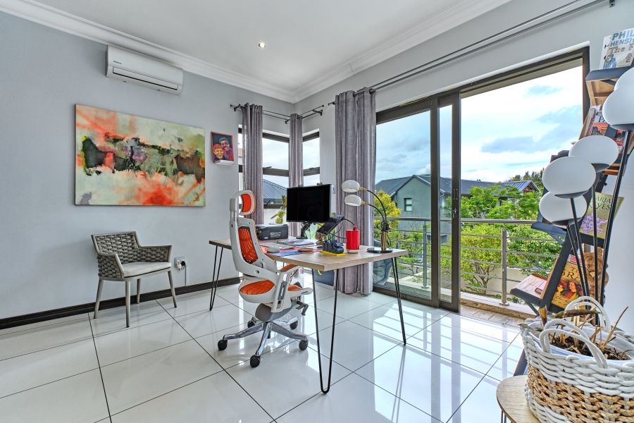 To Let 3 Bedroom Property for Rent in Waterfall Country Village Gauteng