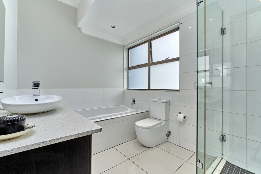 To Let 3 Bedroom Property for Rent in Waterfall Country Village Gauteng