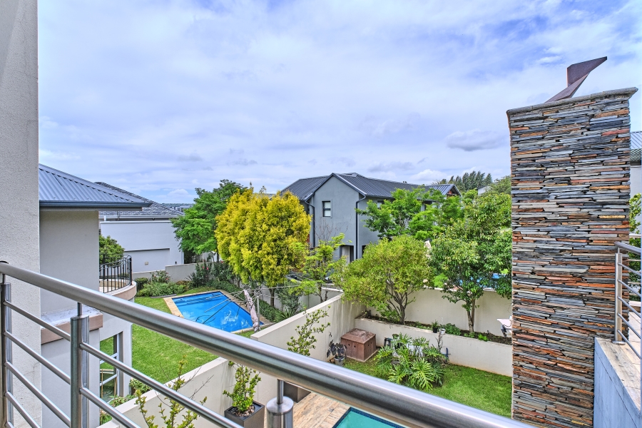 To Let 3 Bedroom Property for Rent in Waterfall Country Village Gauteng