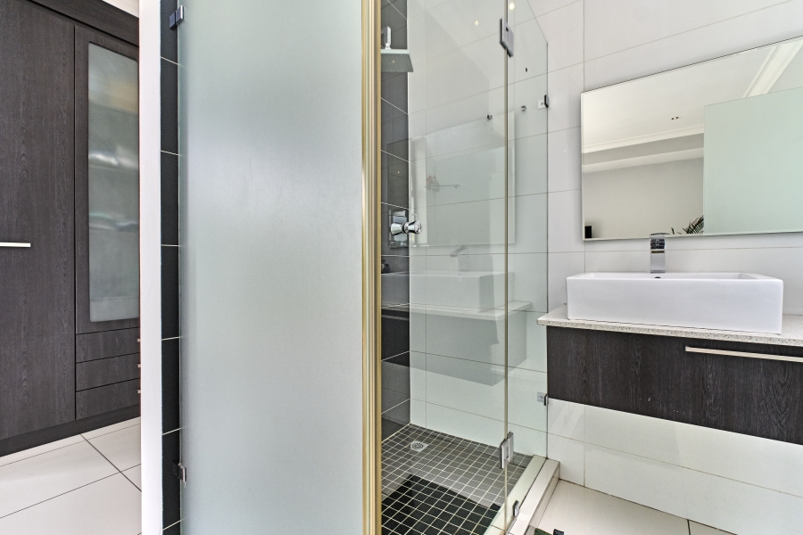 To Let 3 Bedroom Property for Rent in Waterfall Country Village Gauteng