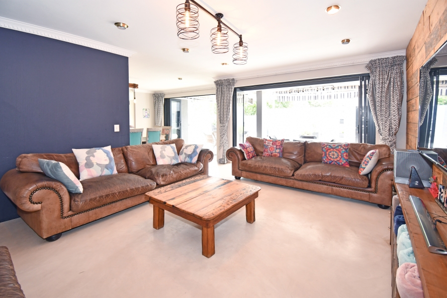 5 Bedroom Property for Sale in Norwood Gauteng