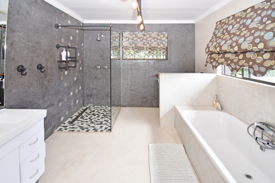 5 Bedroom Property for Sale in Norwood Gauteng