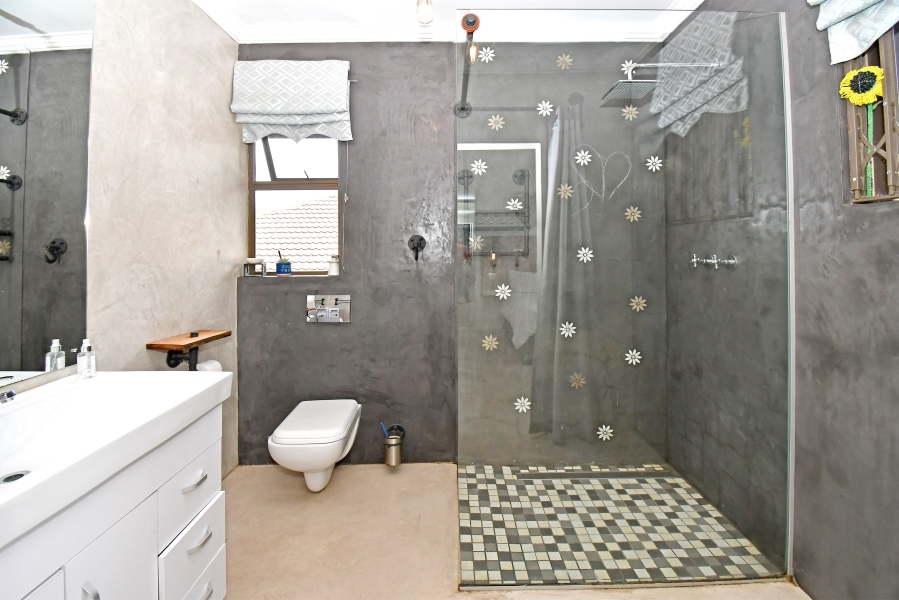 5 Bedroom Property for Sale in Norwood Gauteng