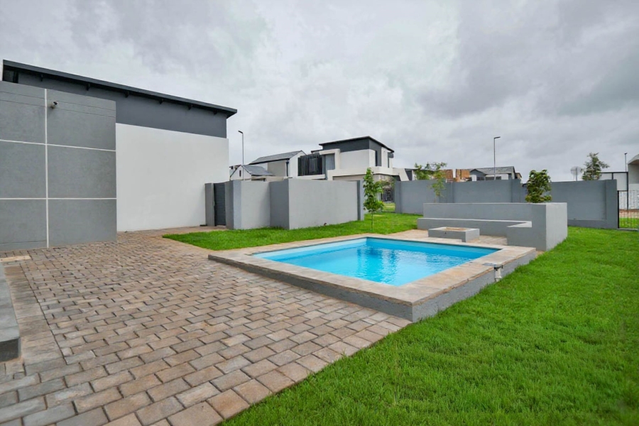 4 Bedroom Property for Sale in Fountainbrook Estate Gauteng