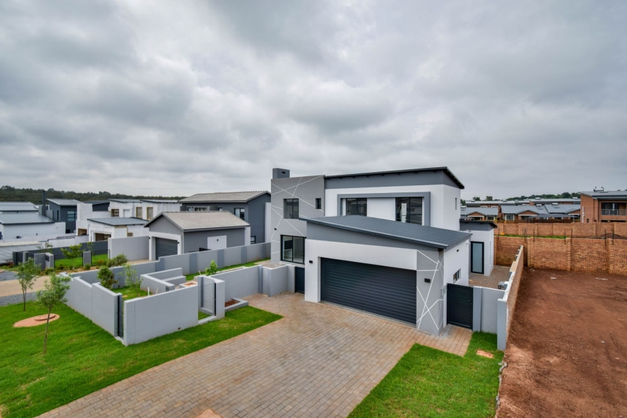 4 Bedroom Property for Sale in Fountainbrook Estate Gauteng